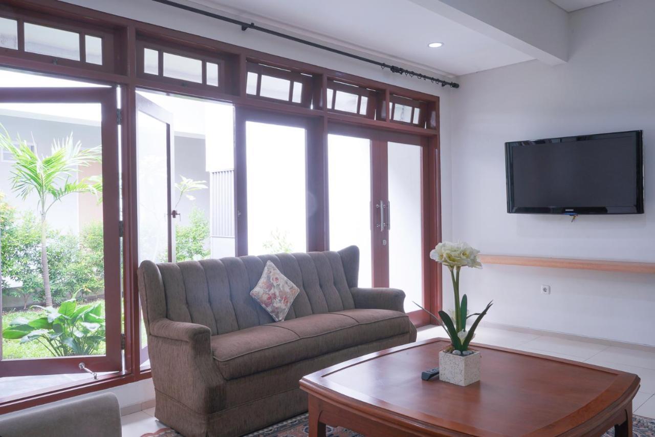 Mk House Tendean Cakarta Dış mekan fotoğraf